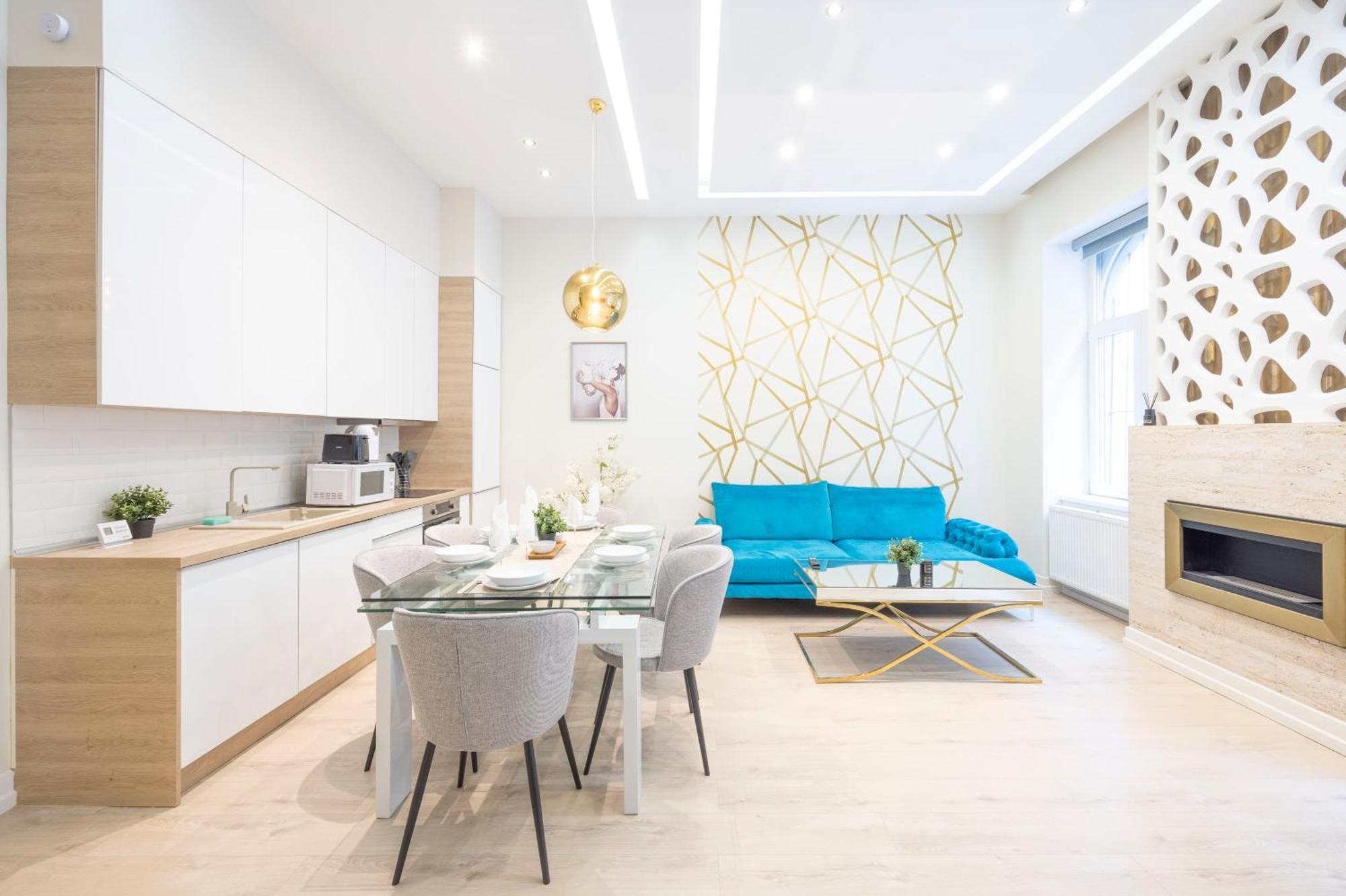 Luxury Downtown Dream Home By Prestige Homes Budapest Exterior photo